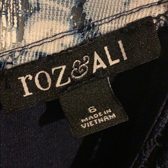 Roz & Ali navy floral dress - Picture 5 of 5